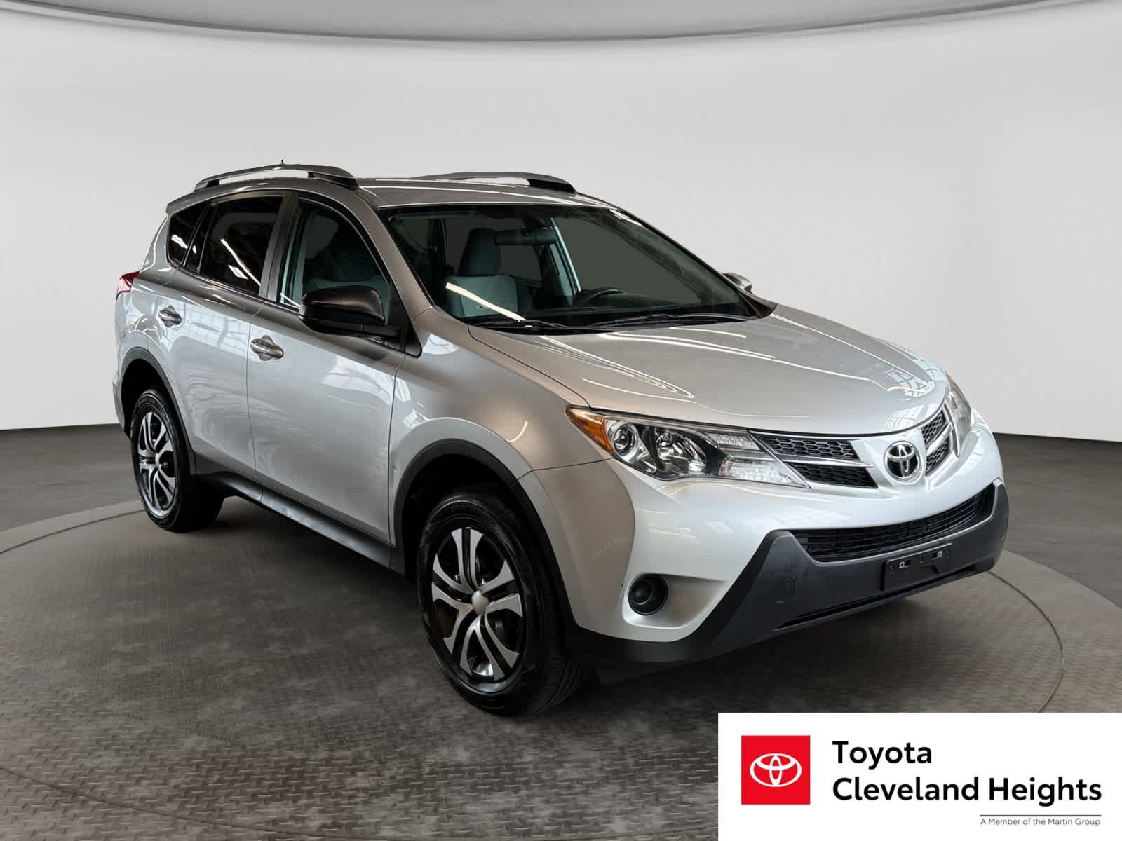Used 2014 Toyota RAV4 LE FWD image 3