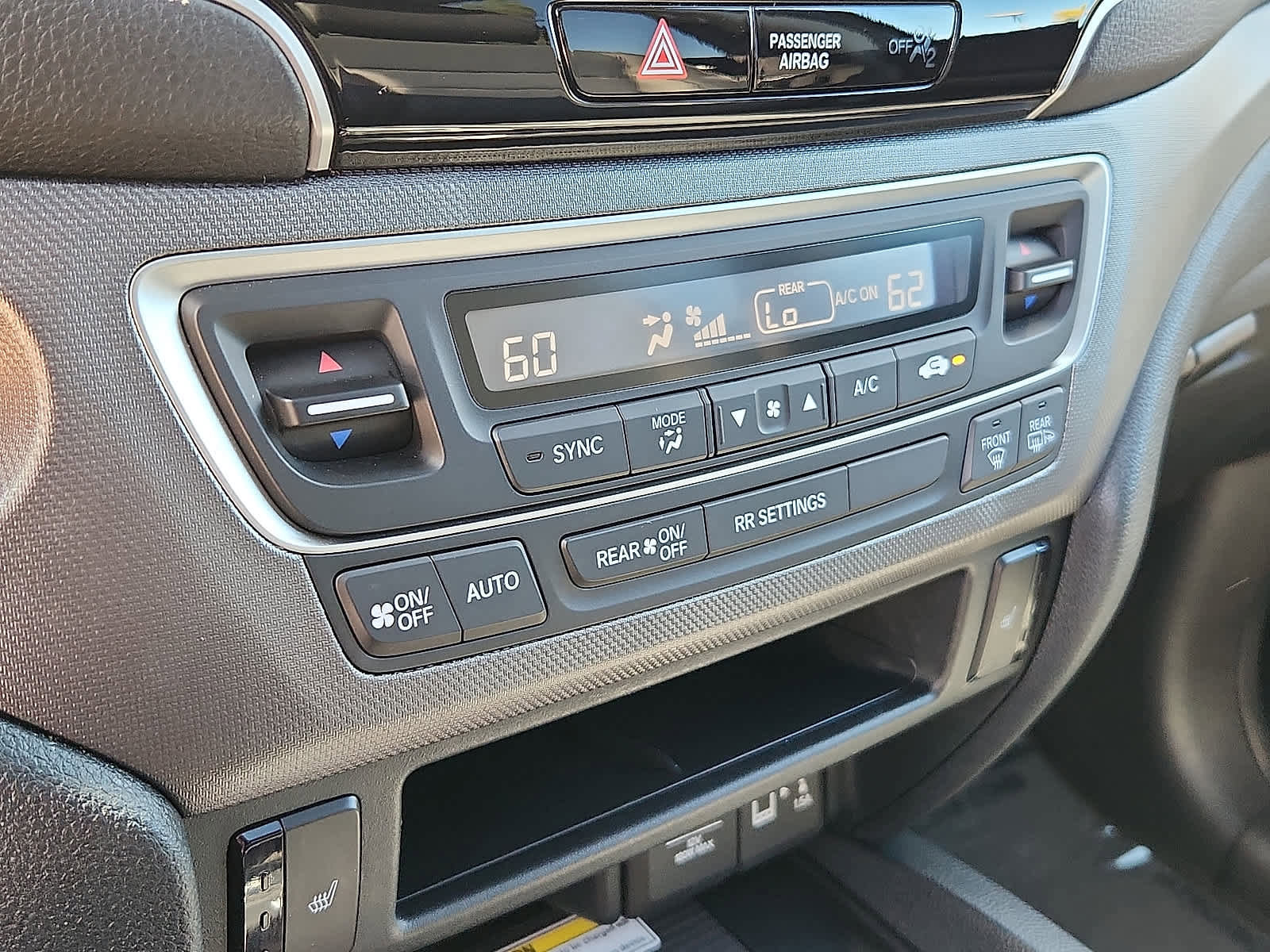 Used 2023 Honda Ridgeline RTL-E image 18