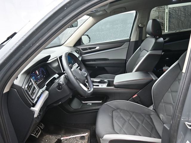 Used 2024 Volkswagen Atlas Peak Edition SEL image 12