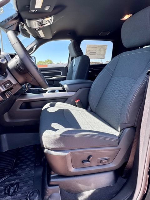 New 2027 RAM 3500 Big Horn AWD/4WD image 11