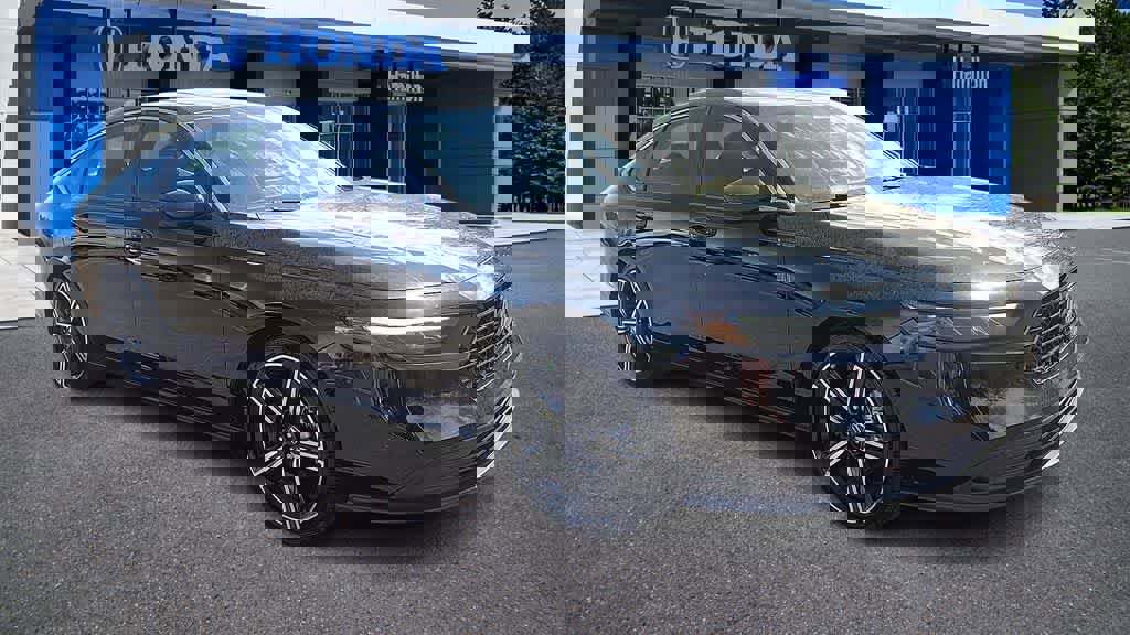 Certified 2024 Honda Accord Sport image 2