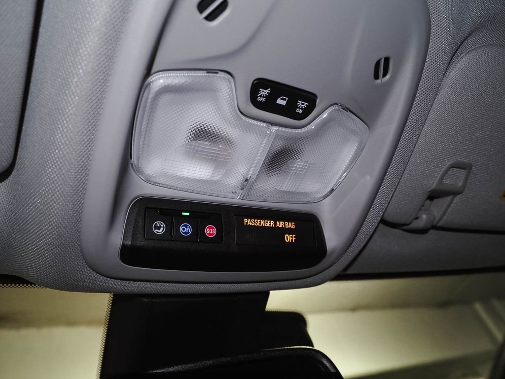 Used 2023 Chevrolet Bolt EUV LT w/ Convenience Package image 31