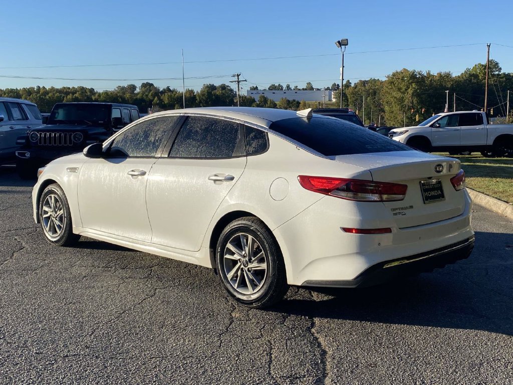 Used 2019 Kia Optima LX FWD image 3
