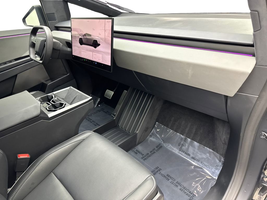 Used 2024 Tesla Cybertruck AWD Crew Cab image 47