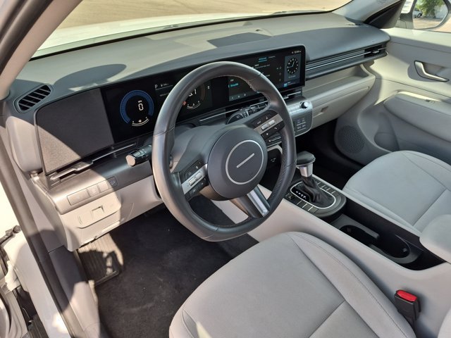 Used 2025 Hyundai Kona SEL FWD image 10