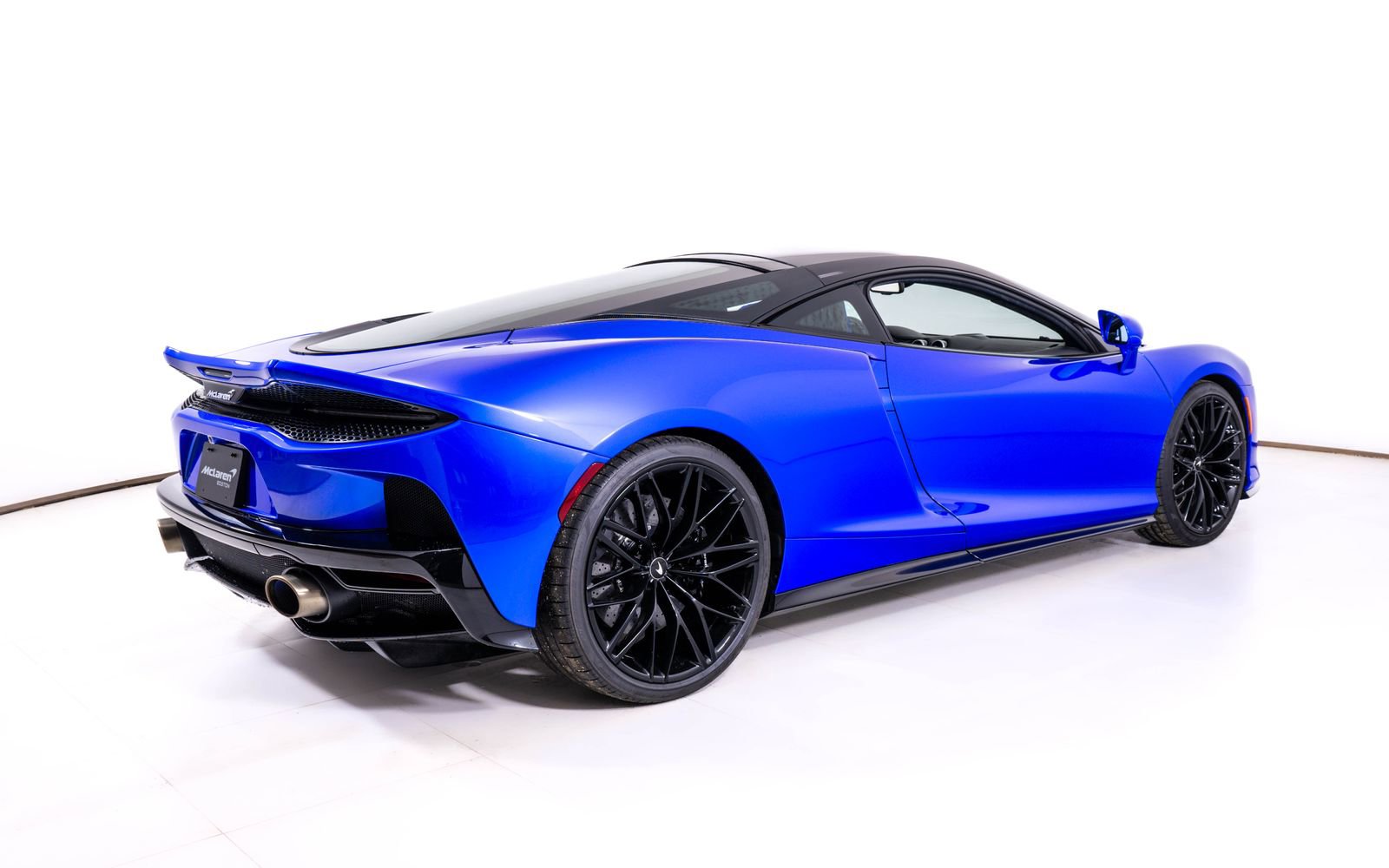 Used 2023 McLaren GT image 5