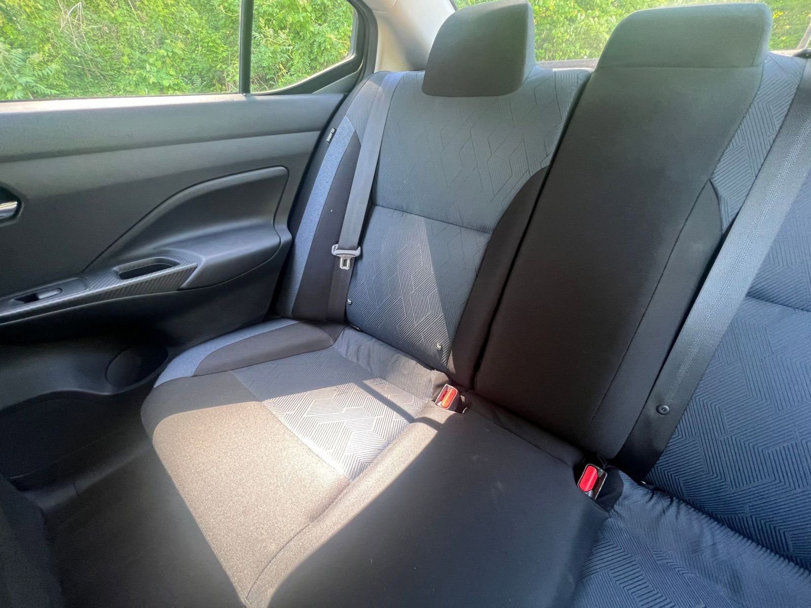 Used 2025 Nissan Versa SV FWD image 34