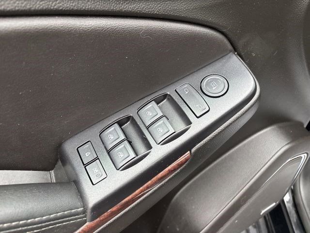 Used 2019 GMC Yukon SLE w/ SLE Value Package image 14