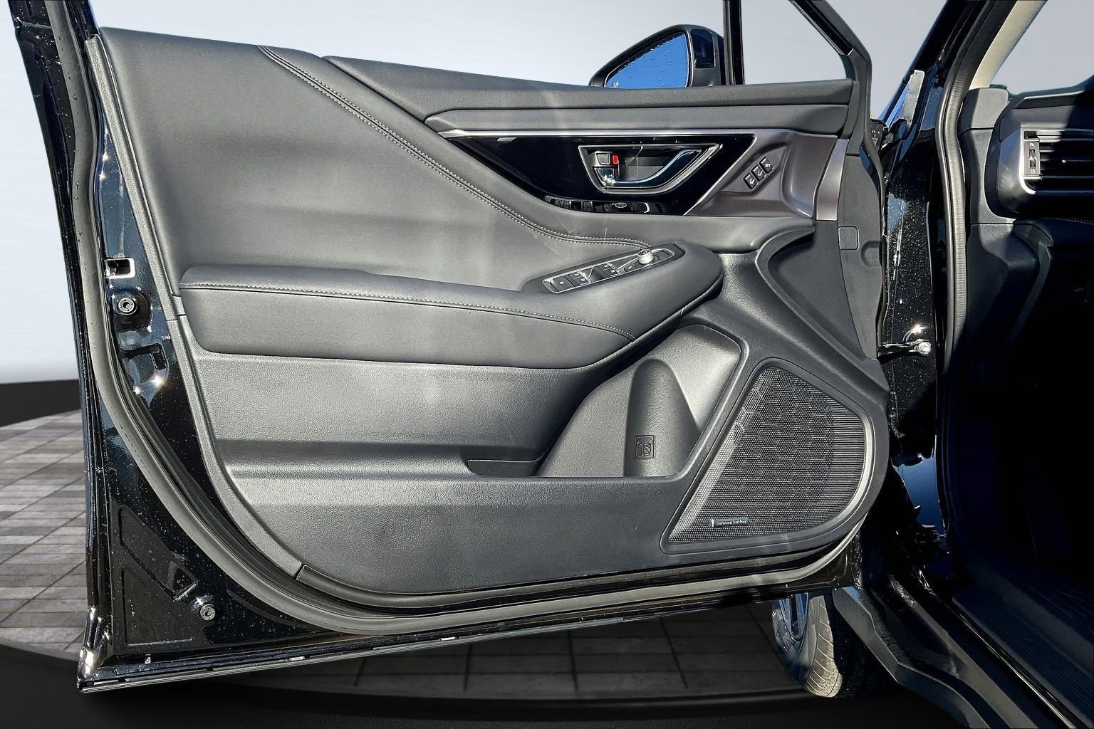 New 2025 Subaru Outback Limited image 19