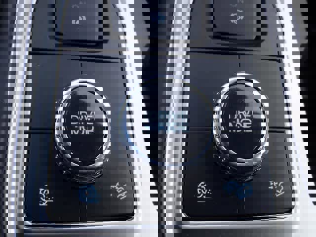 Certified 2022 Ford Explorer XLT image 32