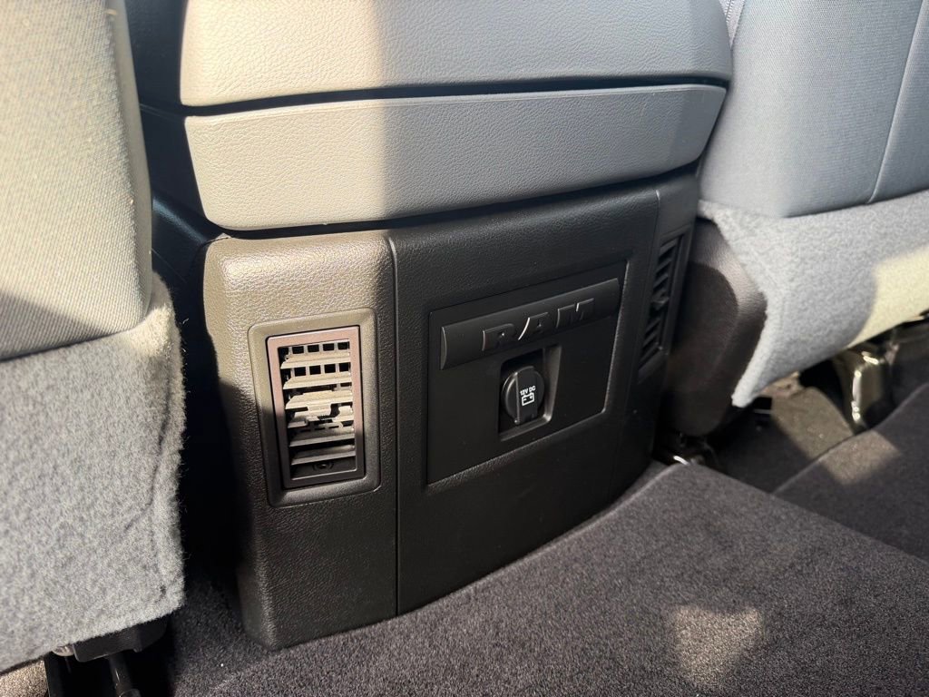 Used 2019 RAM 1500 Big Horn image 22