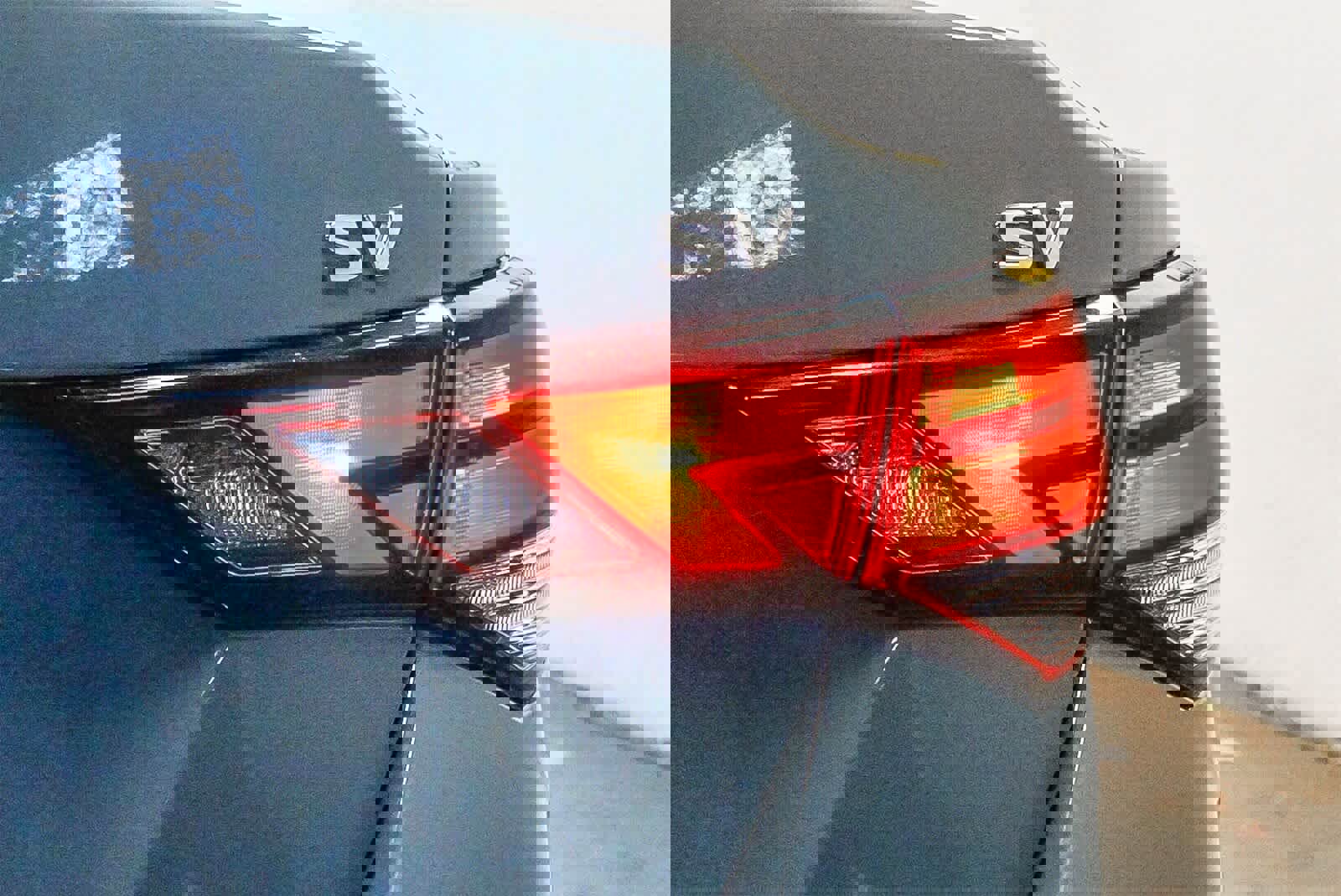 Used 2024 Nissan Sentra SV image 11