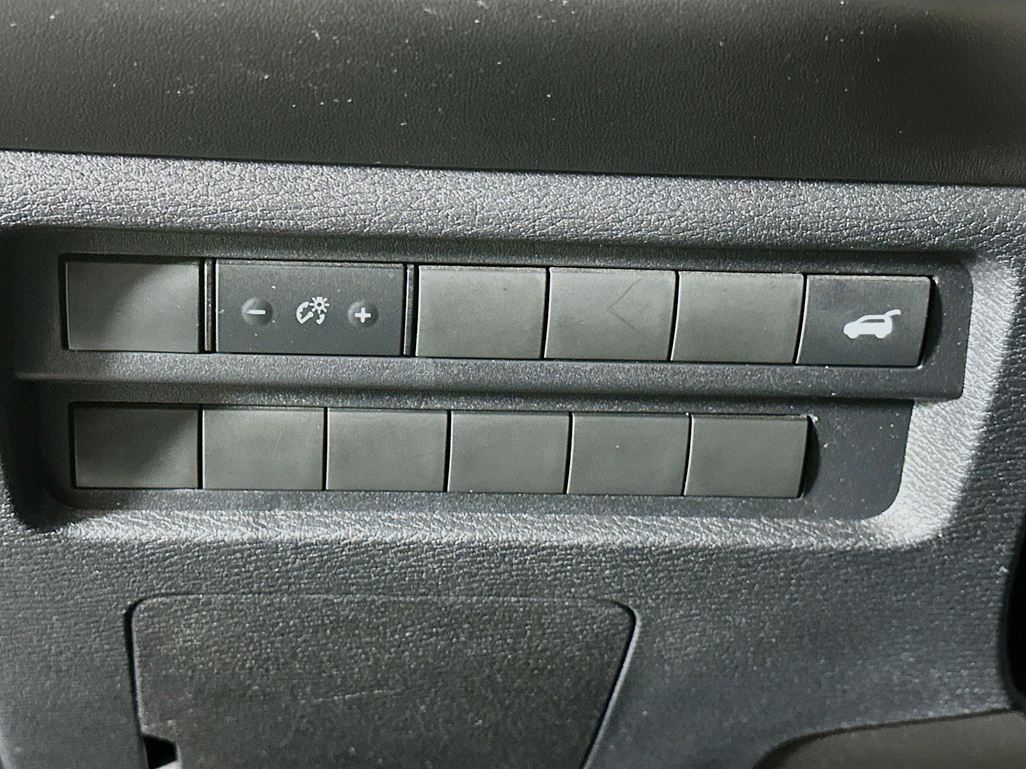 Used 2024 Mitsubishi Outlander SE image 17