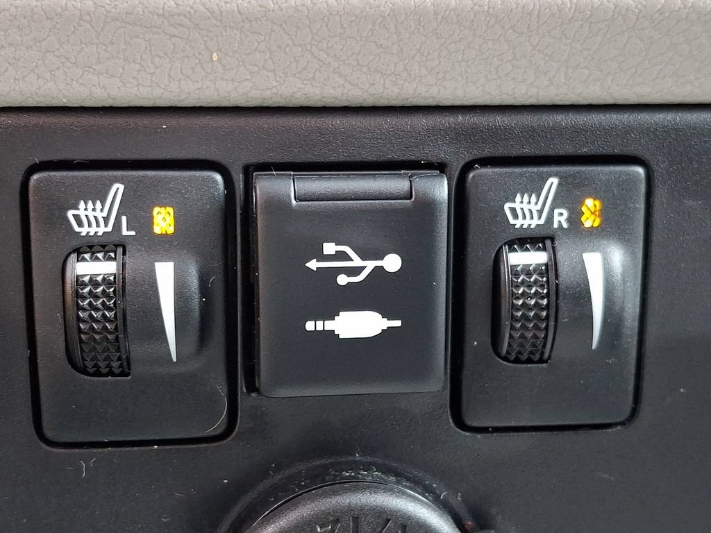 Certified 2020 Toyota Sienna XLE w/ XLE Navigation Package FWD image 26