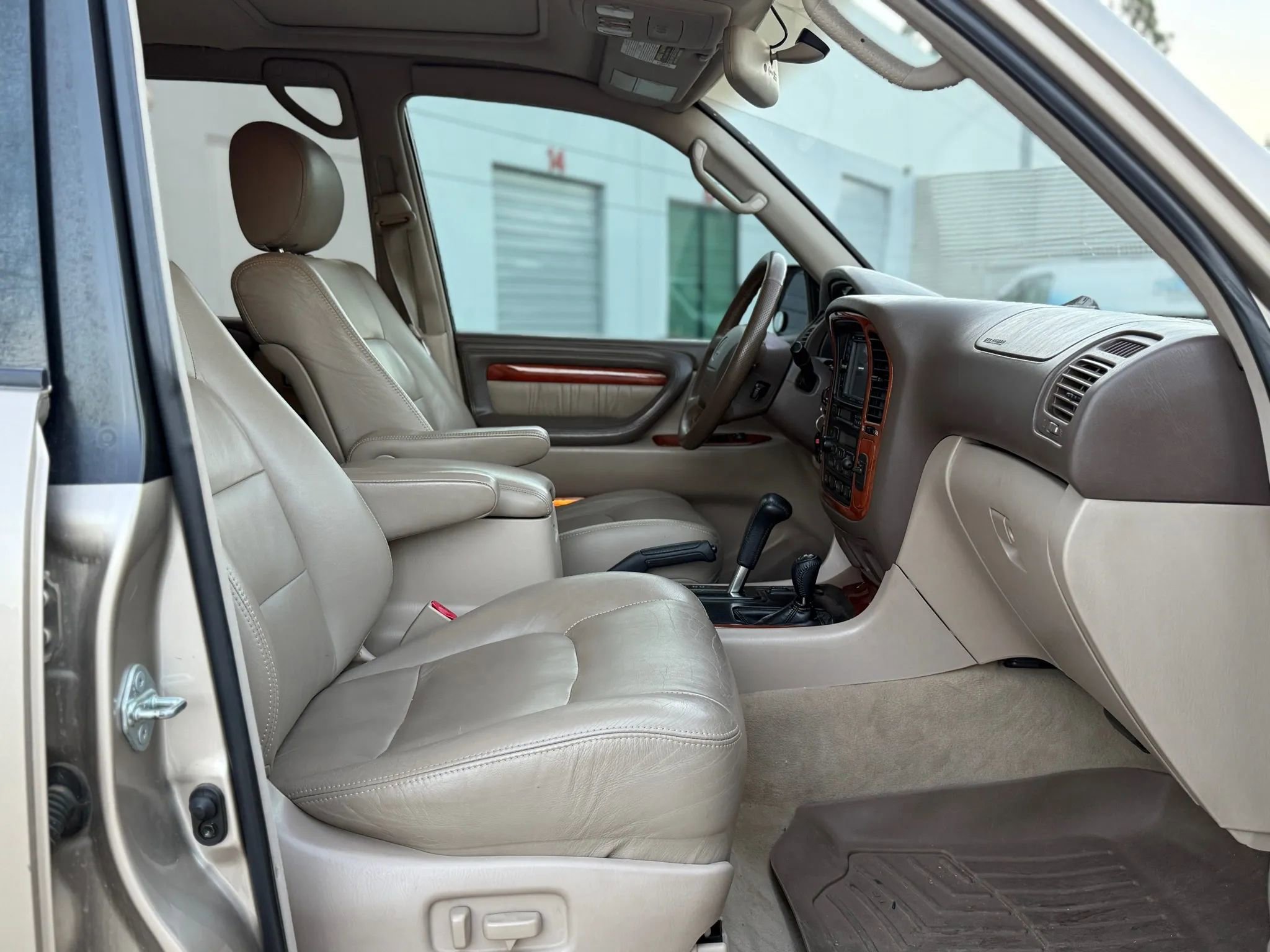 Used 1999 Lexus LX 470 4WD image 35