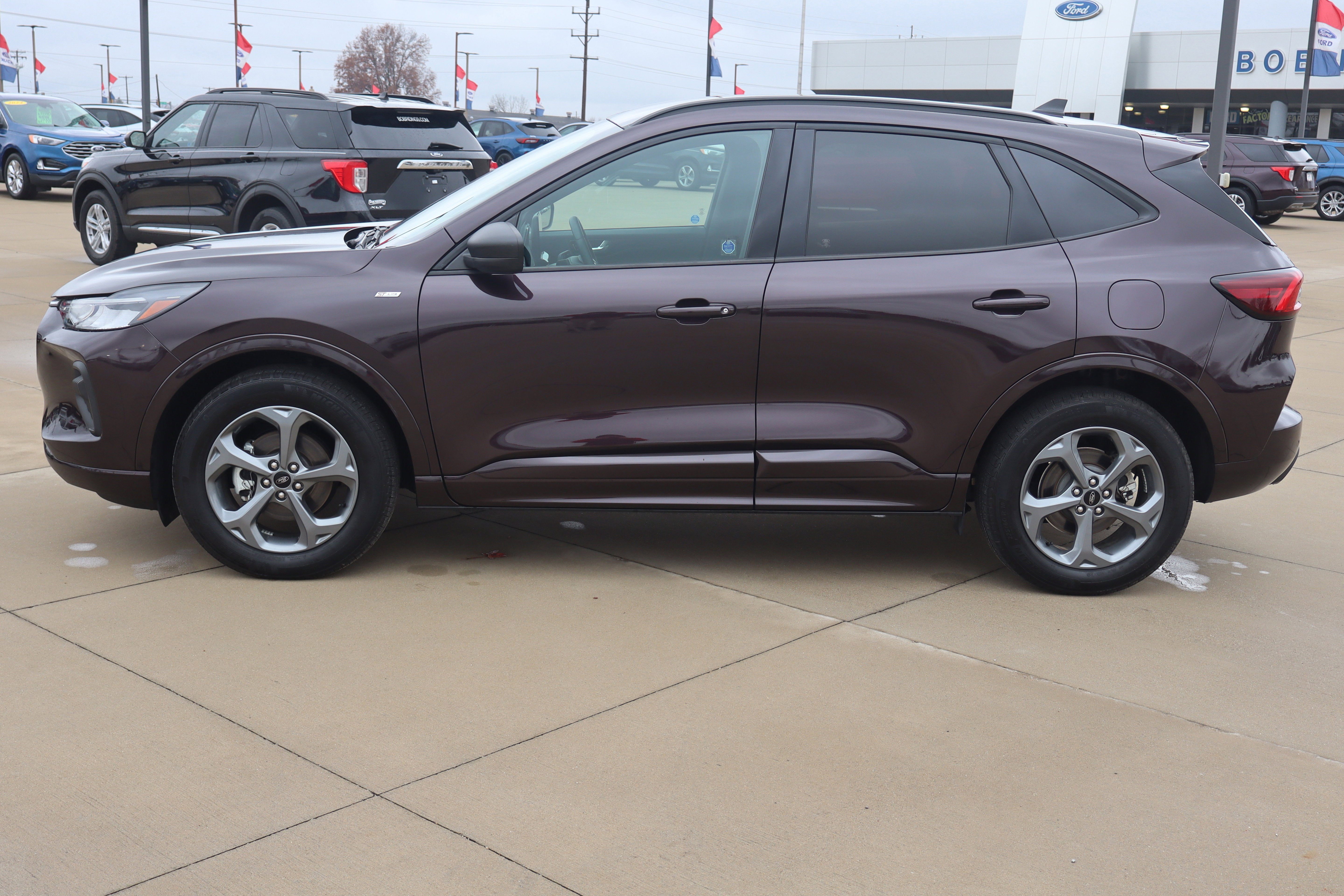 Used 2023 Ford Escape ST-Line w/ Tech Pack #1 image 9