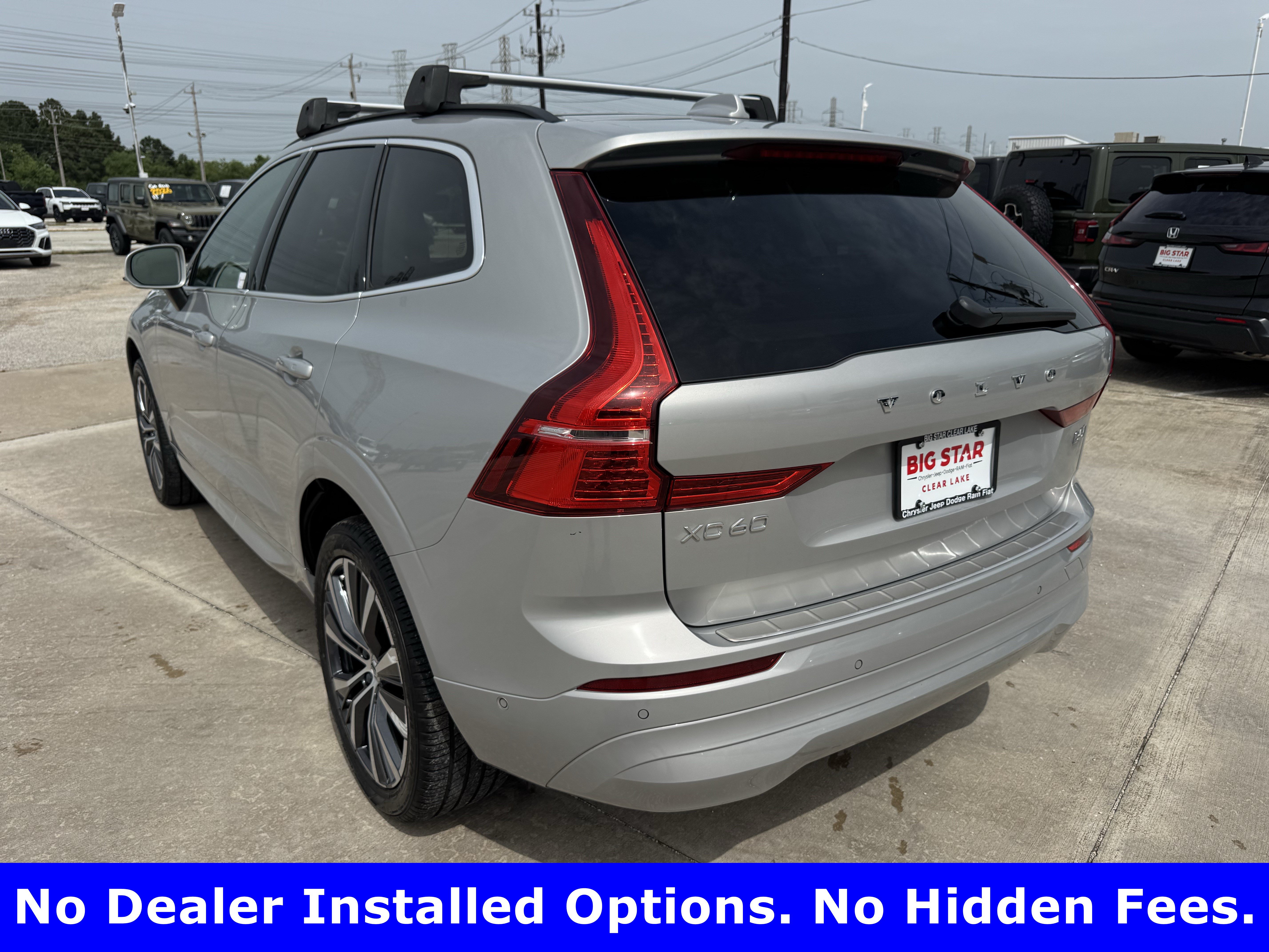 Used 2022 Volvo XC60 B5 Momentum w/ Advanced Package AWD/4WD image 6