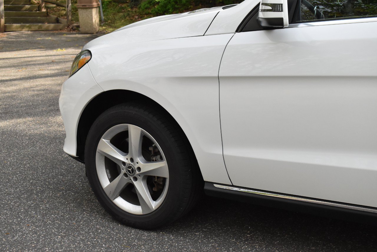 Used 2019 Mercedes-Benz GLE 400 4MATIC image 34