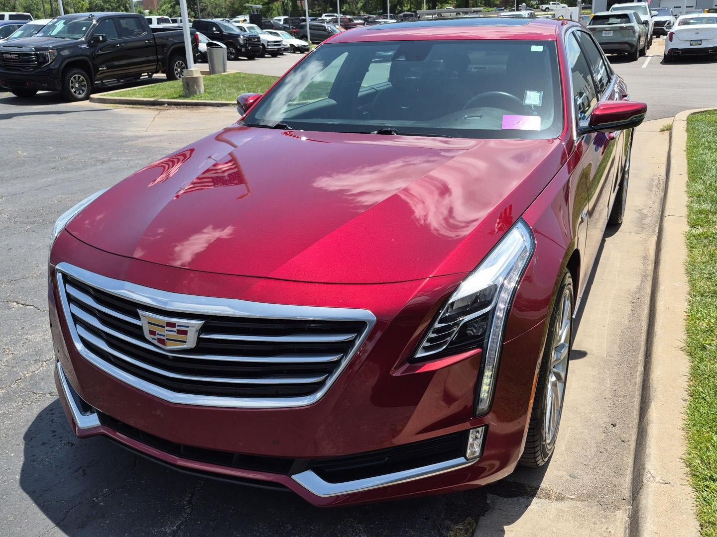 Used 2017 Cadillac CT6 Luxury AWD/4WD image 3