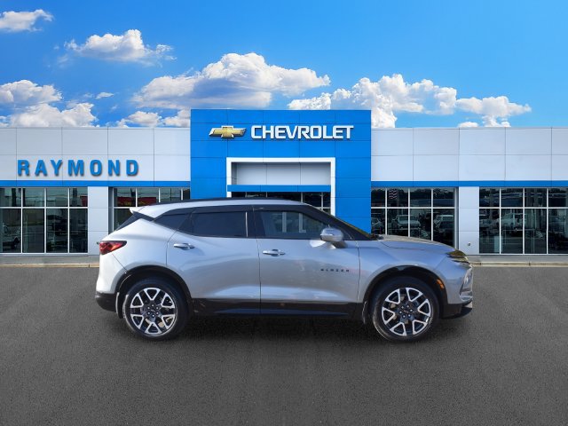 Certified 2024 Chevrolet Blazer RS w/ Driver Confidence II Package AWD/4WD image 2