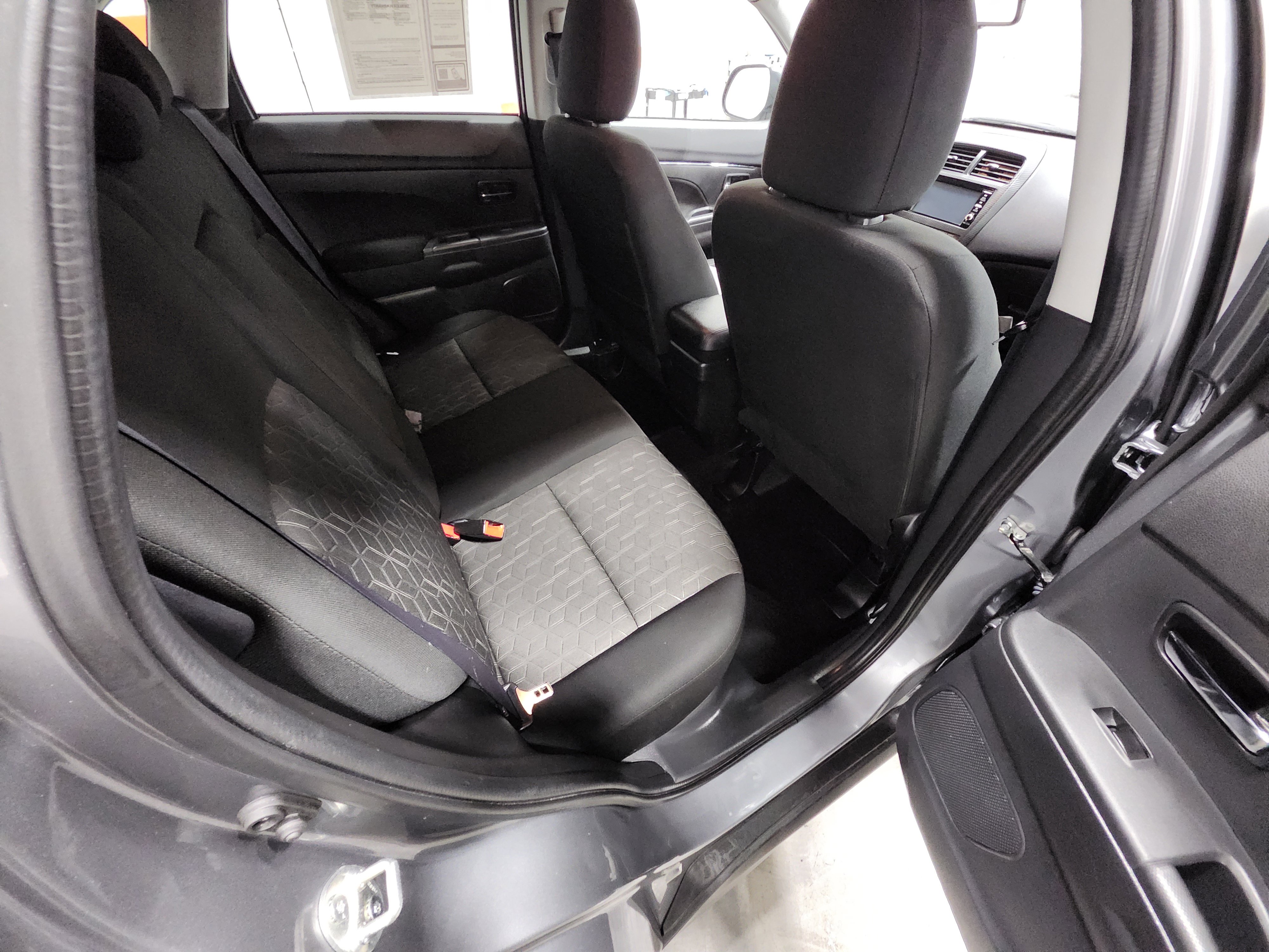 Used 2024 Mitsubishi Outlander Sport ES image 19