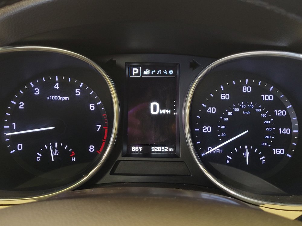 Used 2017 Hyundai Santa Fe Sport AWD/4WD image 23