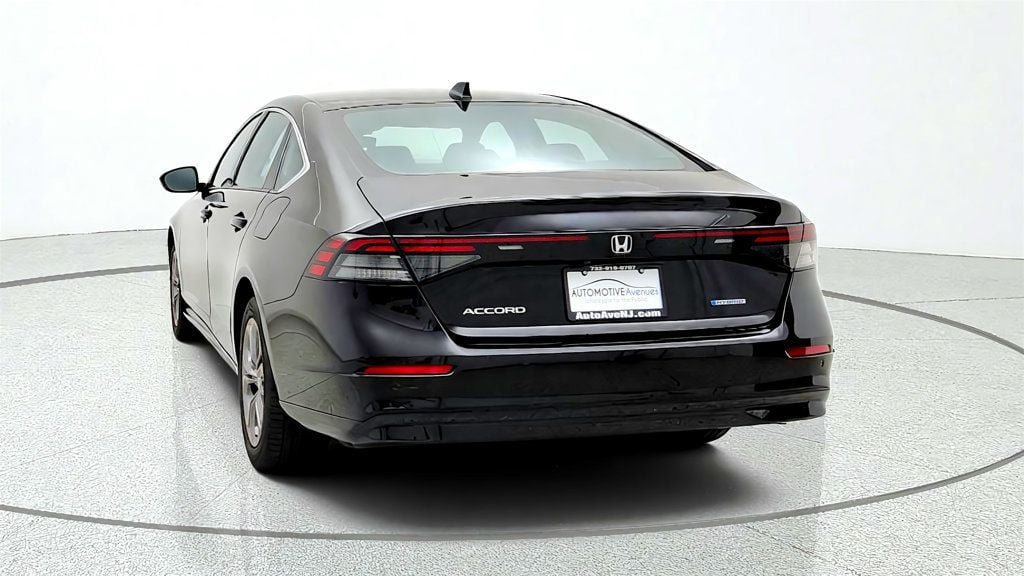 Used 2025 Honda Accord EX-L image 6