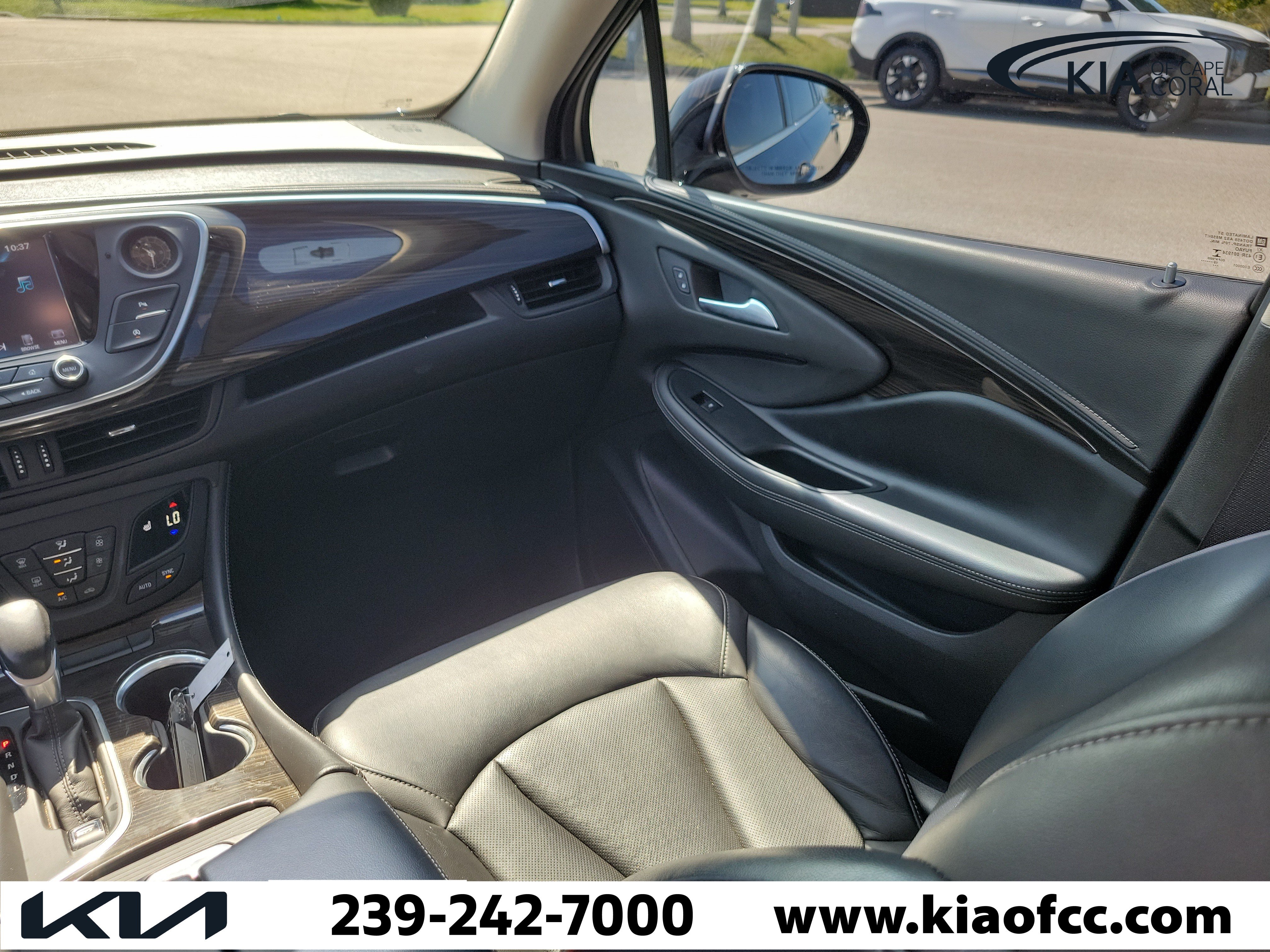 Used 2020 Buick Envision Essence FWD image 18
