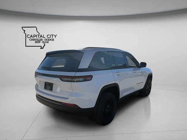 New 2026 Jeep Grand Cherokee Altitude image 8