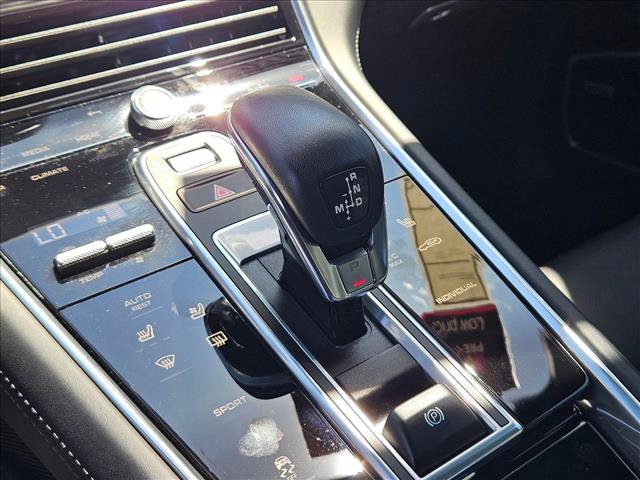 Used 2022 Porsche Panamera Platinum Edition RWD image 14