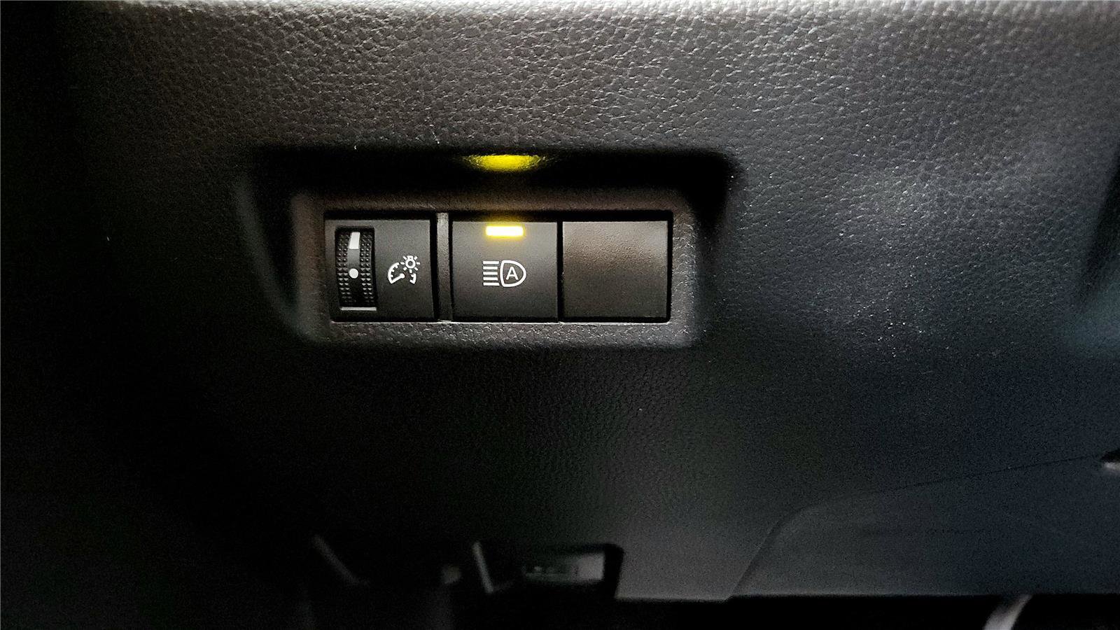 Used 2024 Toyota RAV4 LE image 32