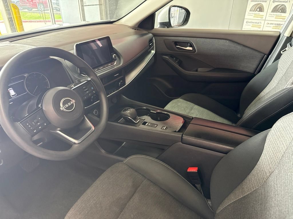 Certified 2023 Nissan Rogue SV FWD image 13