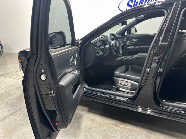 Used 2018 Rolls-Royce Ghost RWD image 18