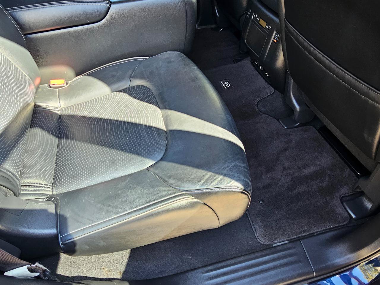 Used 2015 INFINITI QX80 4WD w/ 22" Wheel Package image 18