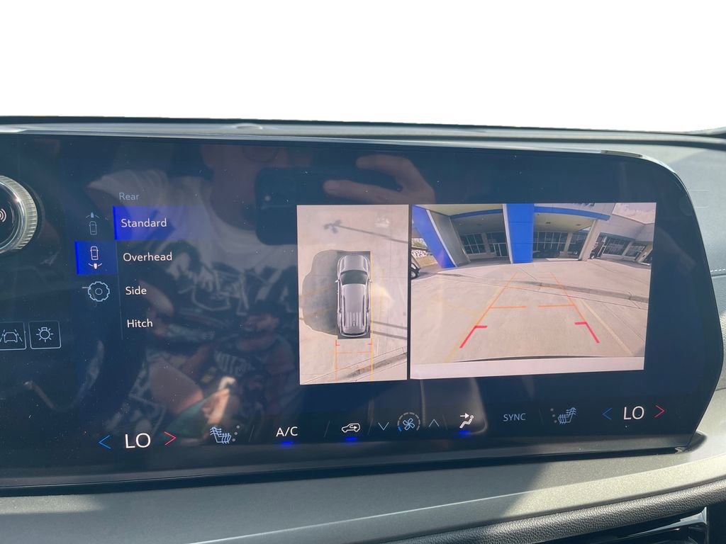 New 2026 Chevrolet Traverse LT w/ Driver Confidence Package image 30