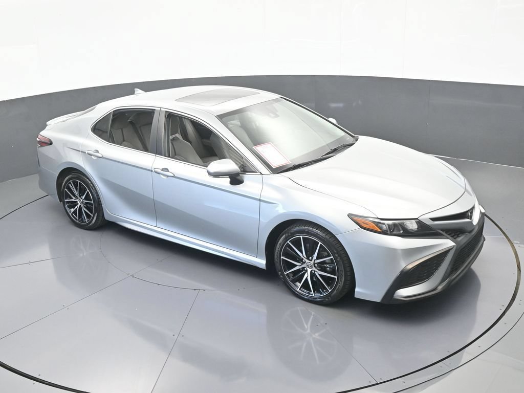 Used 2021 Toyota Camry SE w/ Cold Weather Package AWD/4WD image 50
