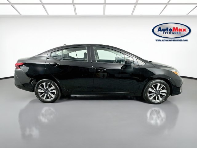 Used 2024 Nissan Versa SV FWD image 9