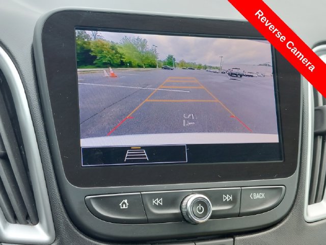 Certified 2025 Chevrolet Malibu LT FWD image 9