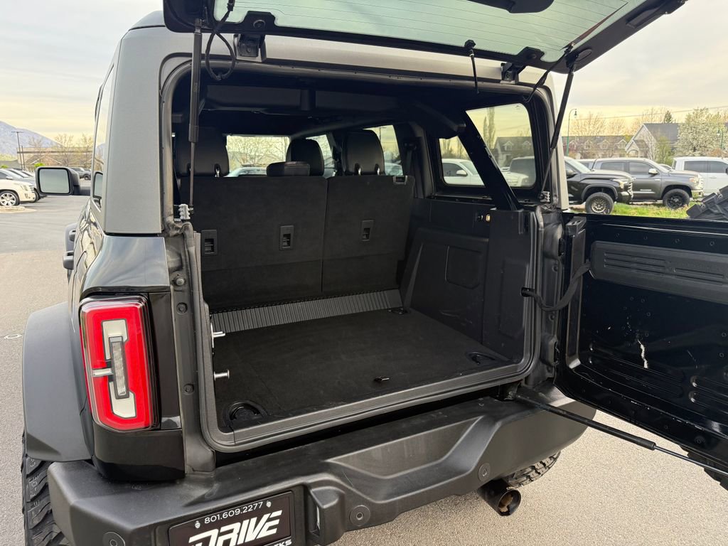 Used 2022 Ford Bronco Wildtrak image 14