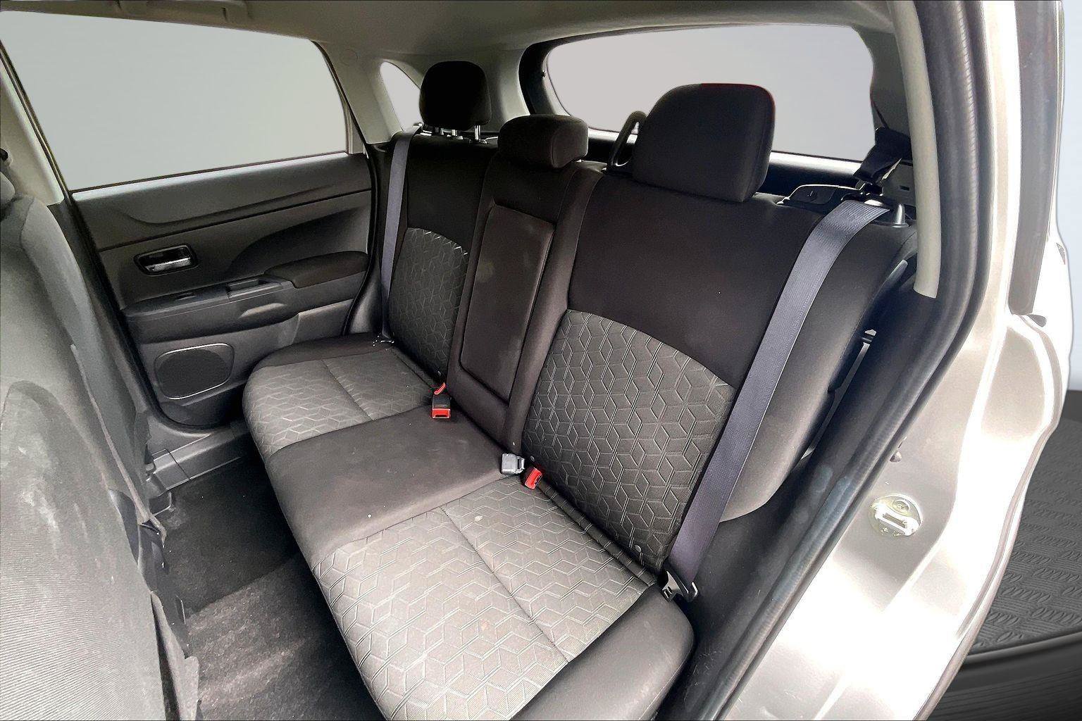 Used 2024 Mitsubishi Outlander Sport ES AWD/4WD image 25