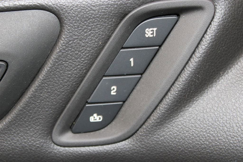 Used 2023 GMC Acadia AT4 w/ Preferred Package image 38