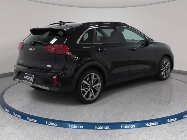 Used 2022 Kia Niro Touring Special Edition FWD image 6