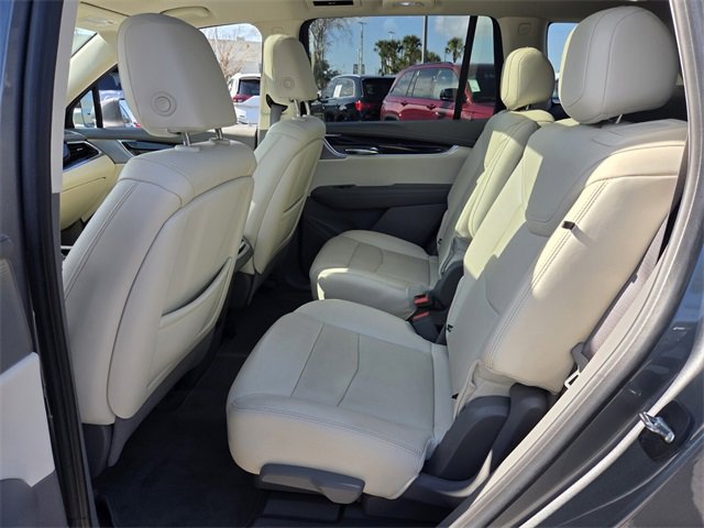 Used 2020 Cadillac XT6 Premium Luxury image 13