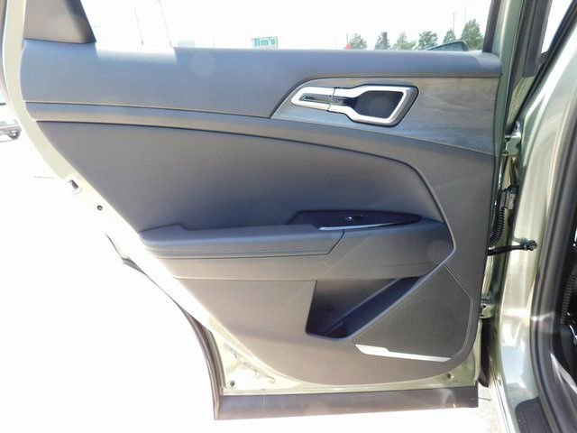 Used 2024 Kia Sportage X-Line w/ X-Line Premium Package image 17