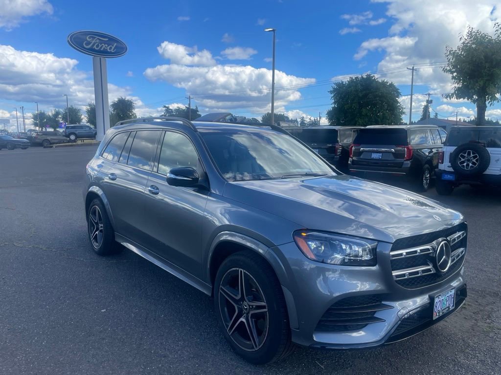 Used 2023 Mercedes-Benz GLS 450 4MATIC image 3