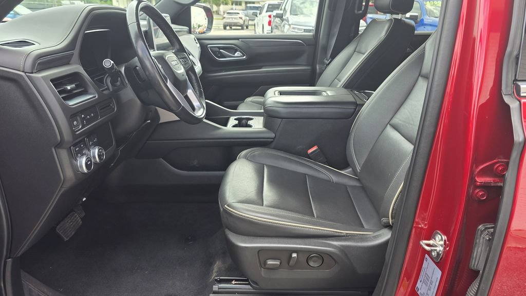 Used 2023 GMC Yukon SLT AWD/4WD image 17