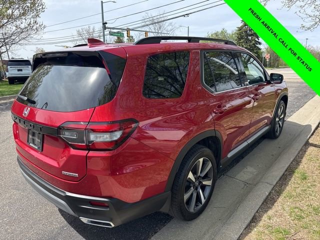 Certified 2025 Honda Pilot Touring image 33
