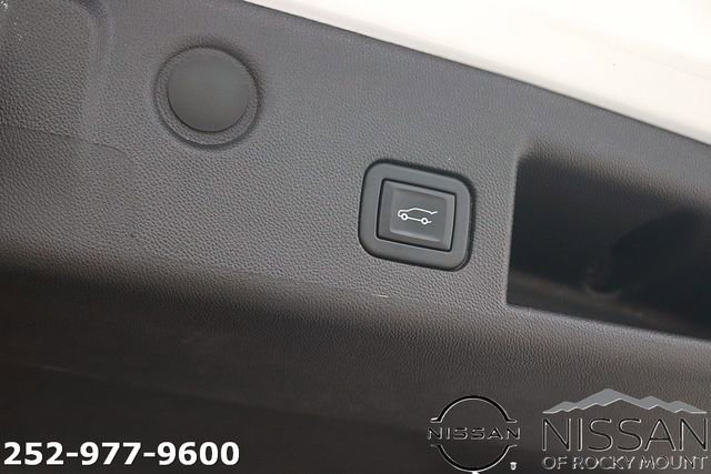 Used 2024 Chevrolet Equinox LT AWD/4WD image 16