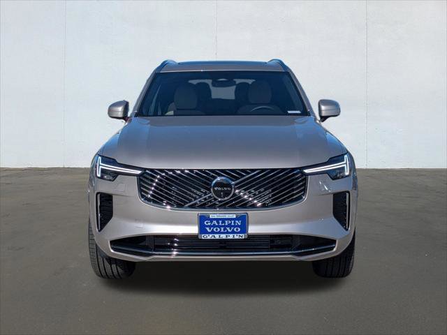 New 2026 Volvo XC90 T8 Plus w/ Protection Package Premier AWD/4WD image 4