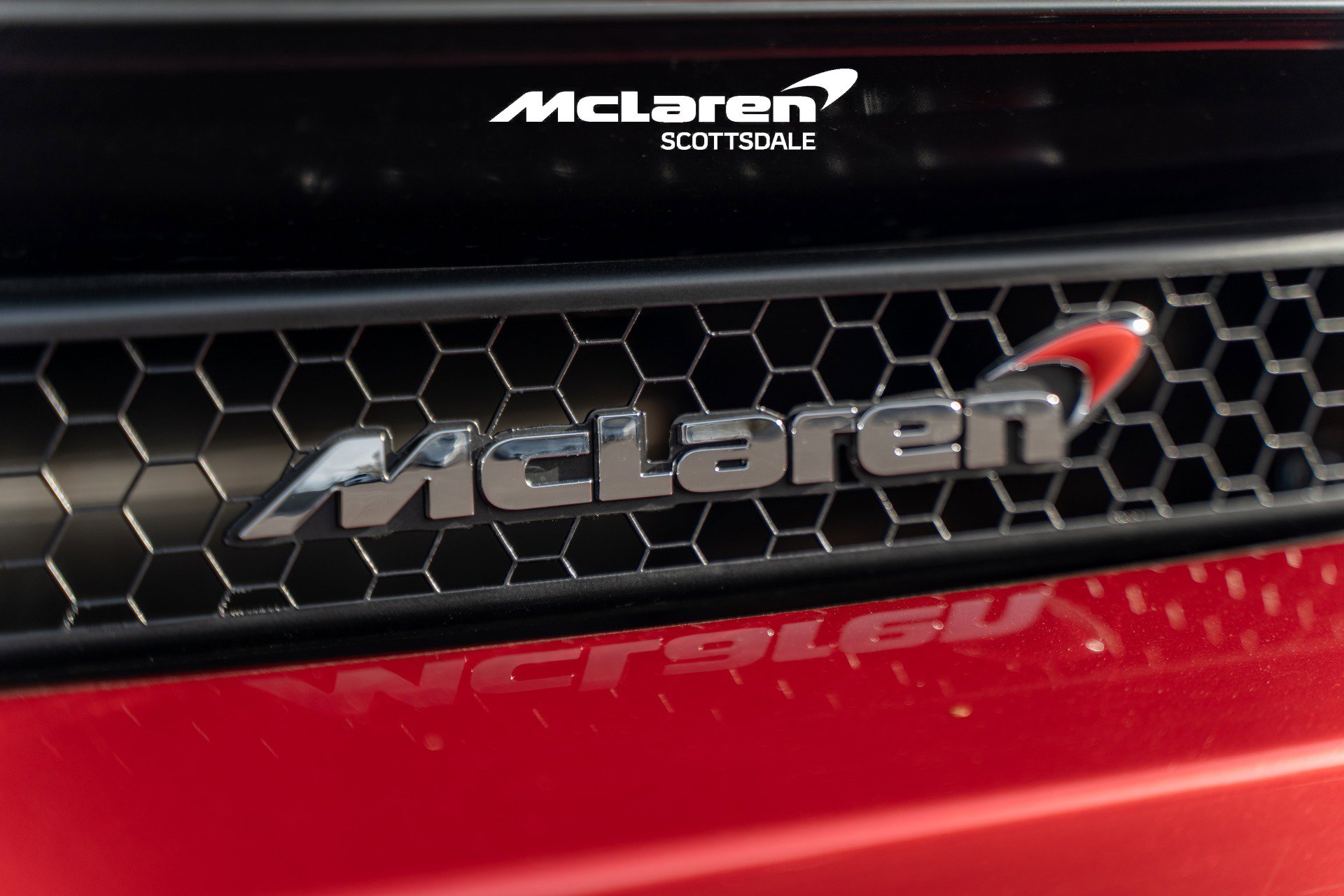 Used 2018 McLaren 720S Performance RWD image 18